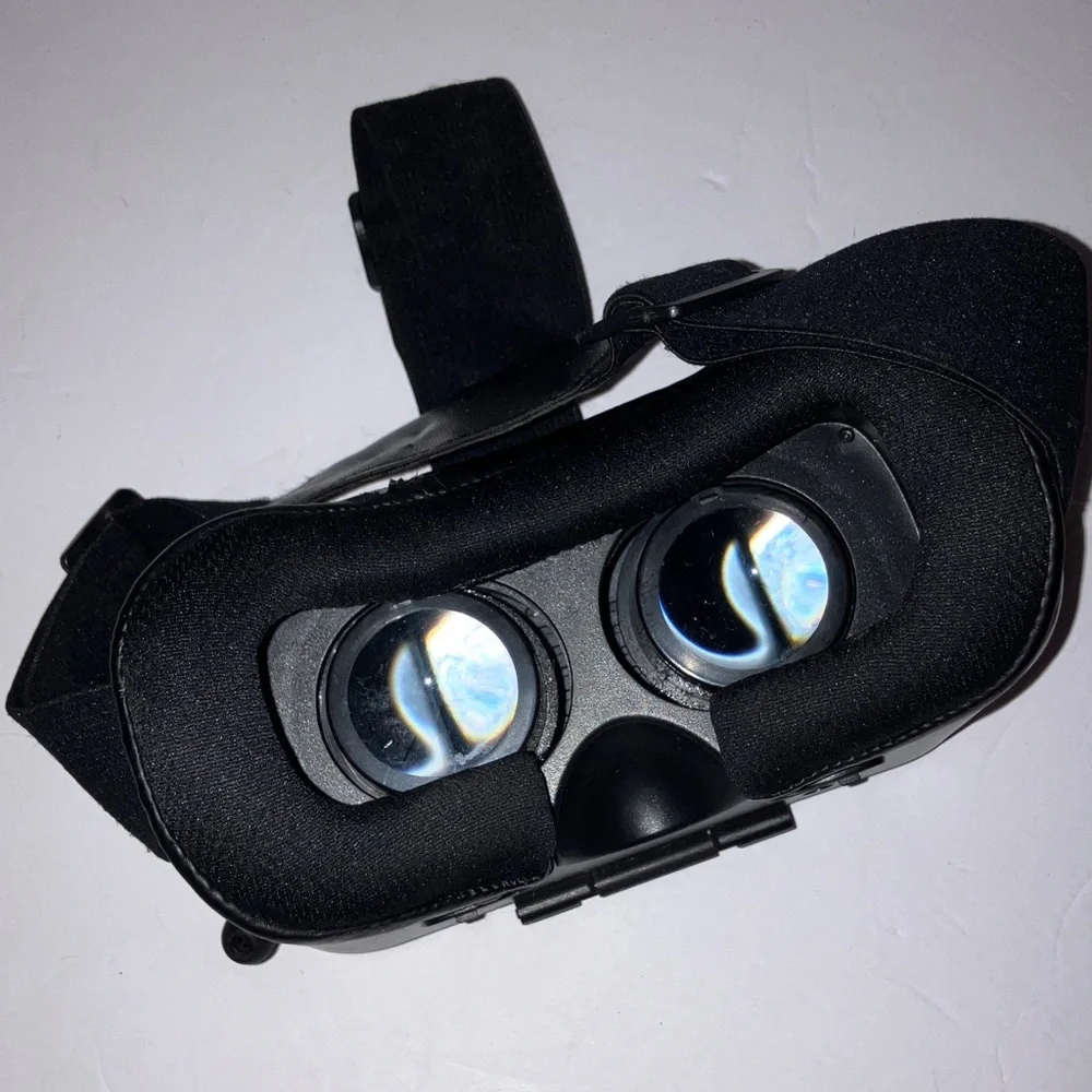 Dream Vision‎ Pro Virtual Reality Headset - Black Smartphone Compatible